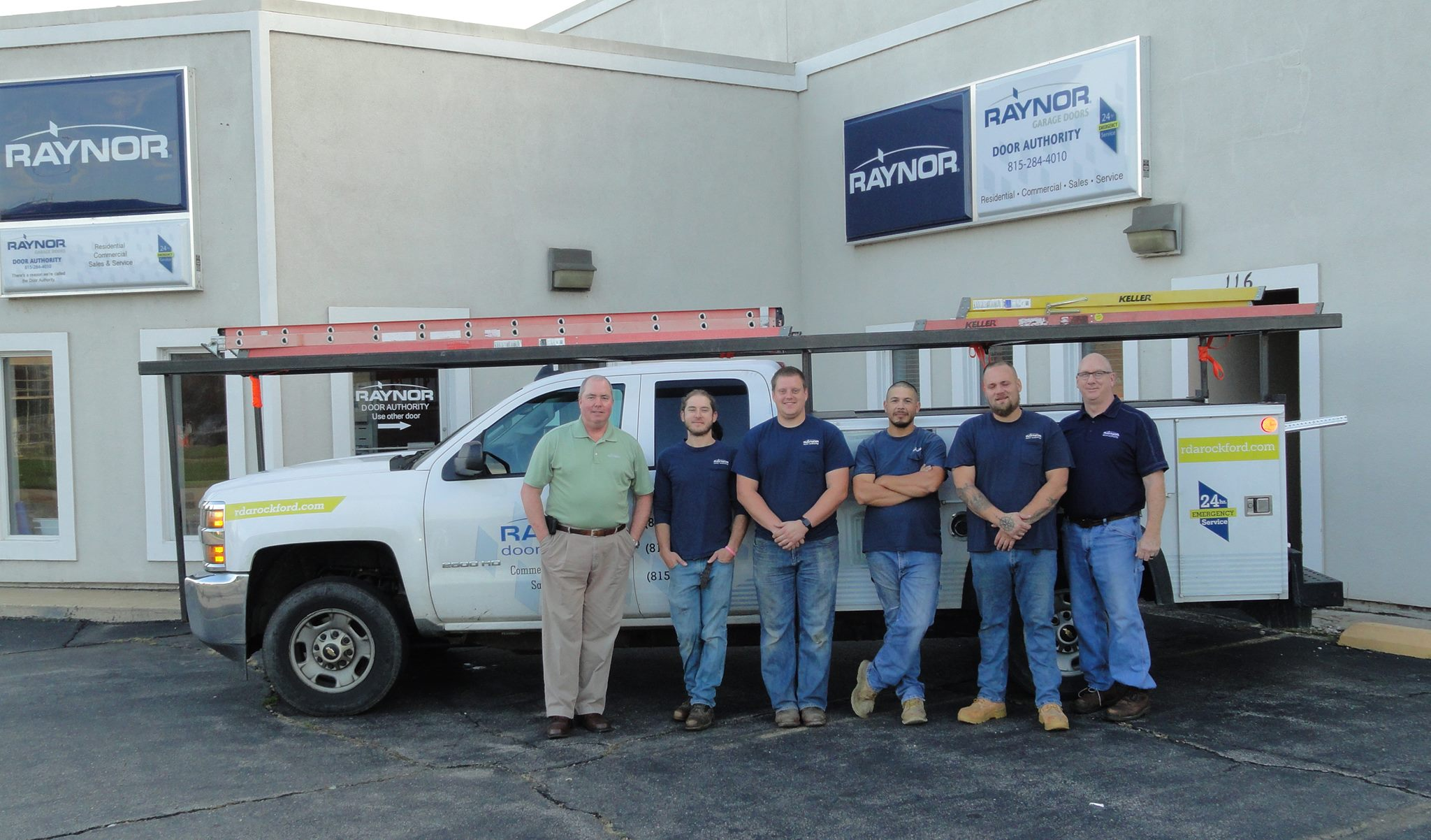 The team at Raynor Door Authority of Illinois Valley.